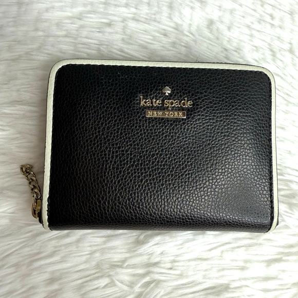 Kate Spade New York  Black Zip Around Wallet - Picture 1 of 11